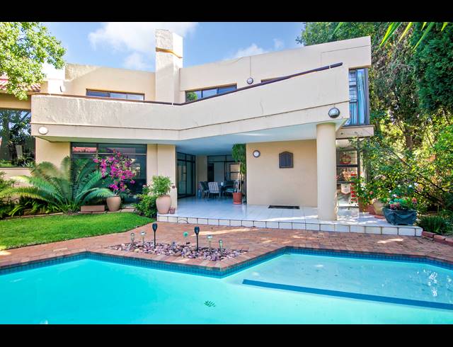 3 BEDROOM HOUSE RENTED IN LONEHILL